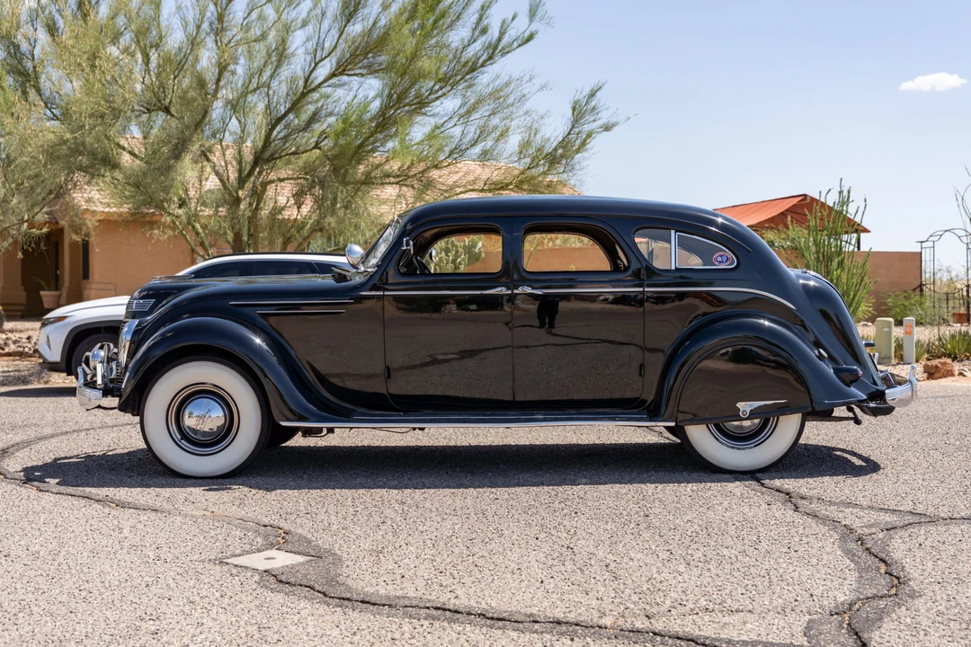 1937 Chrysler Airflow - Image 2 of 31