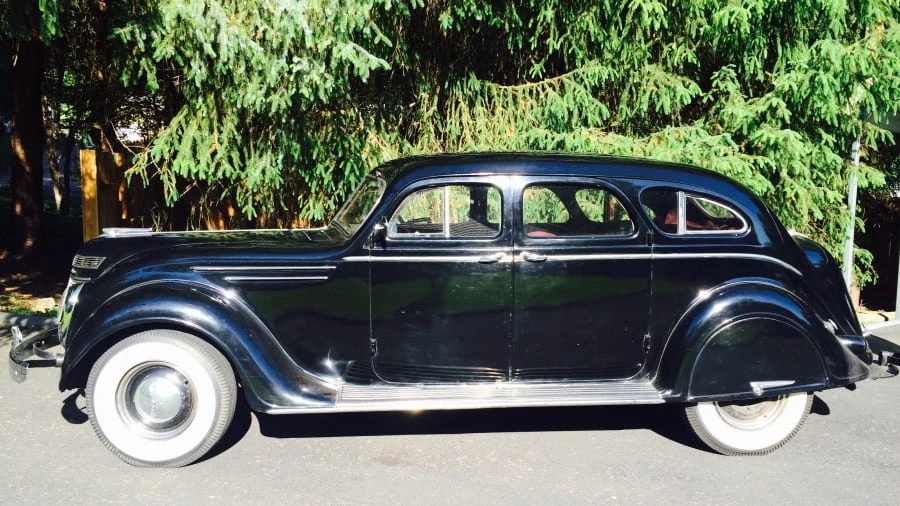 1937 Chrysler Airflow - Image 2 of 7