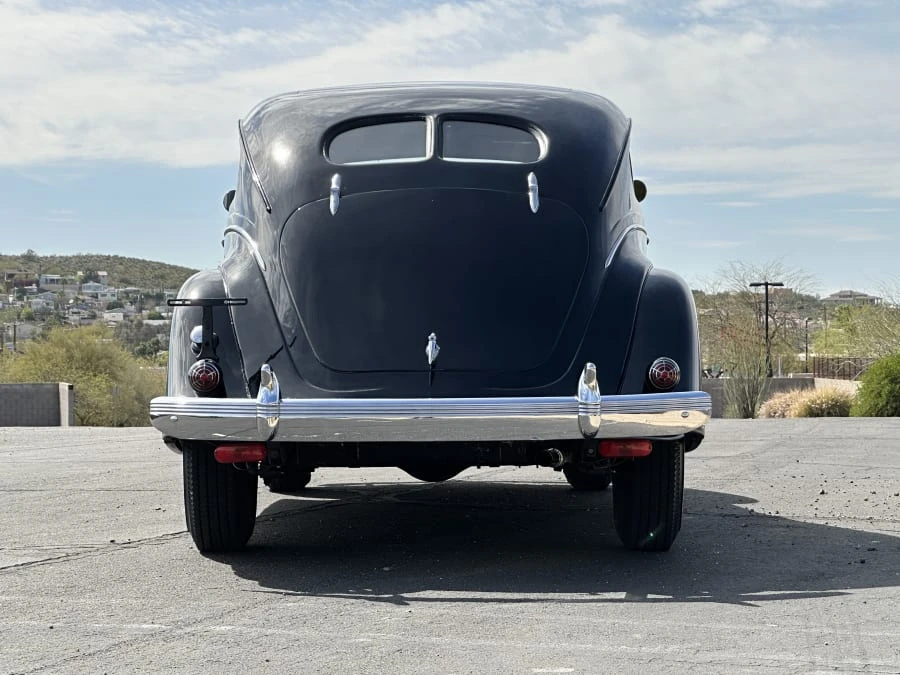 1937 Chrysler Airflow - Image 5 of 31