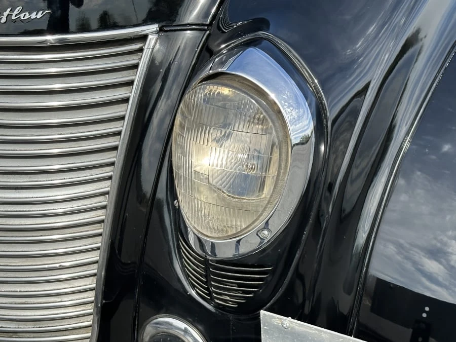1937 Chrysler Airflow - Image 28 of 31