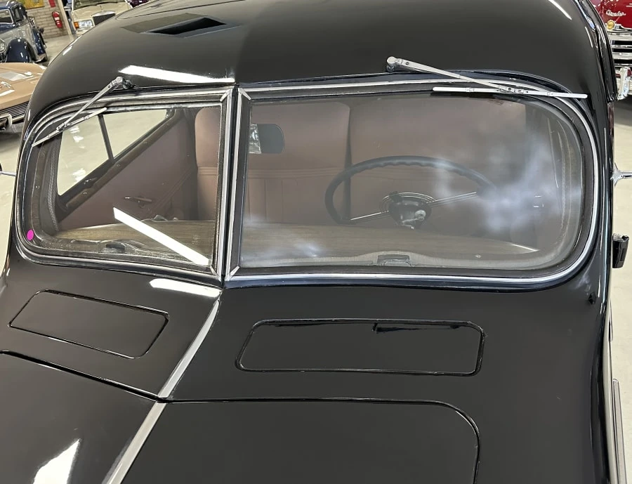 1937 Chrysler Airflow - Image 10 of 31