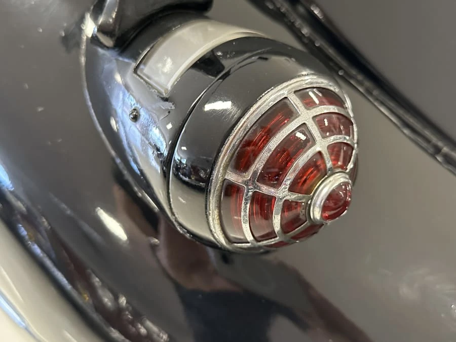 1937 Chrysler Airflow - Image 8 of 31