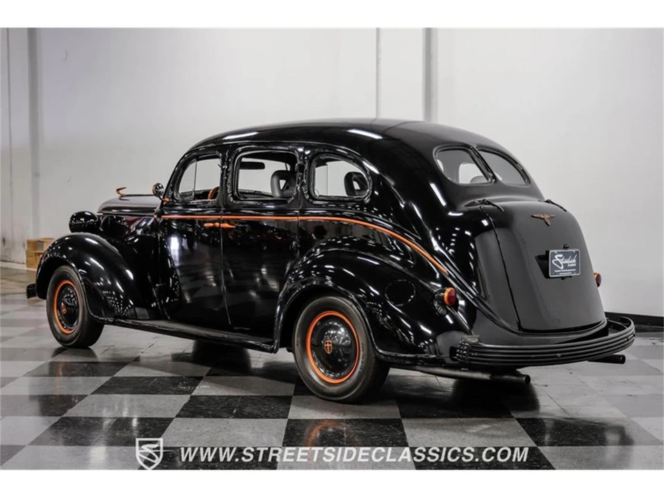 1937 Chrysler Imperial Pre-War - Image 9 of 31