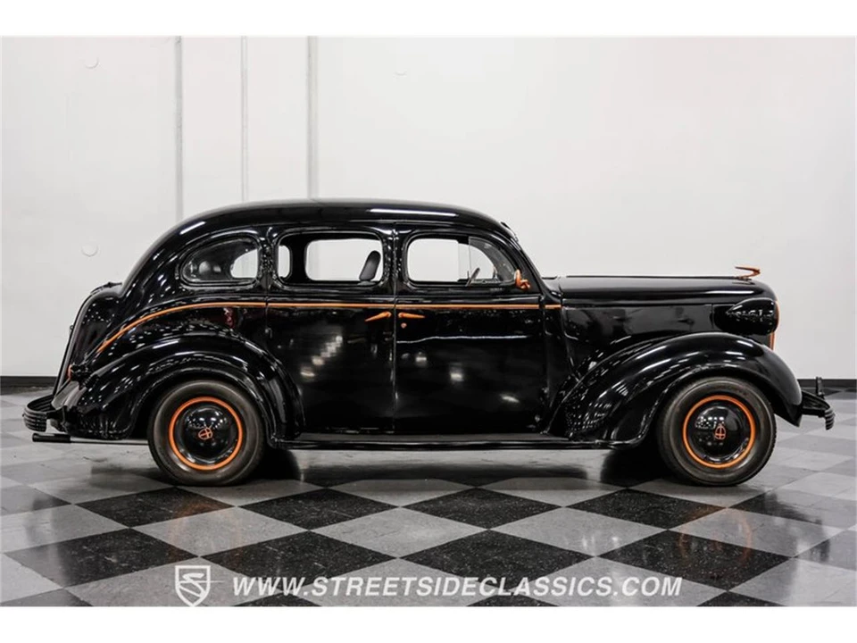 1937 Chrysler Imperial Pre-War - Image 14 of 31