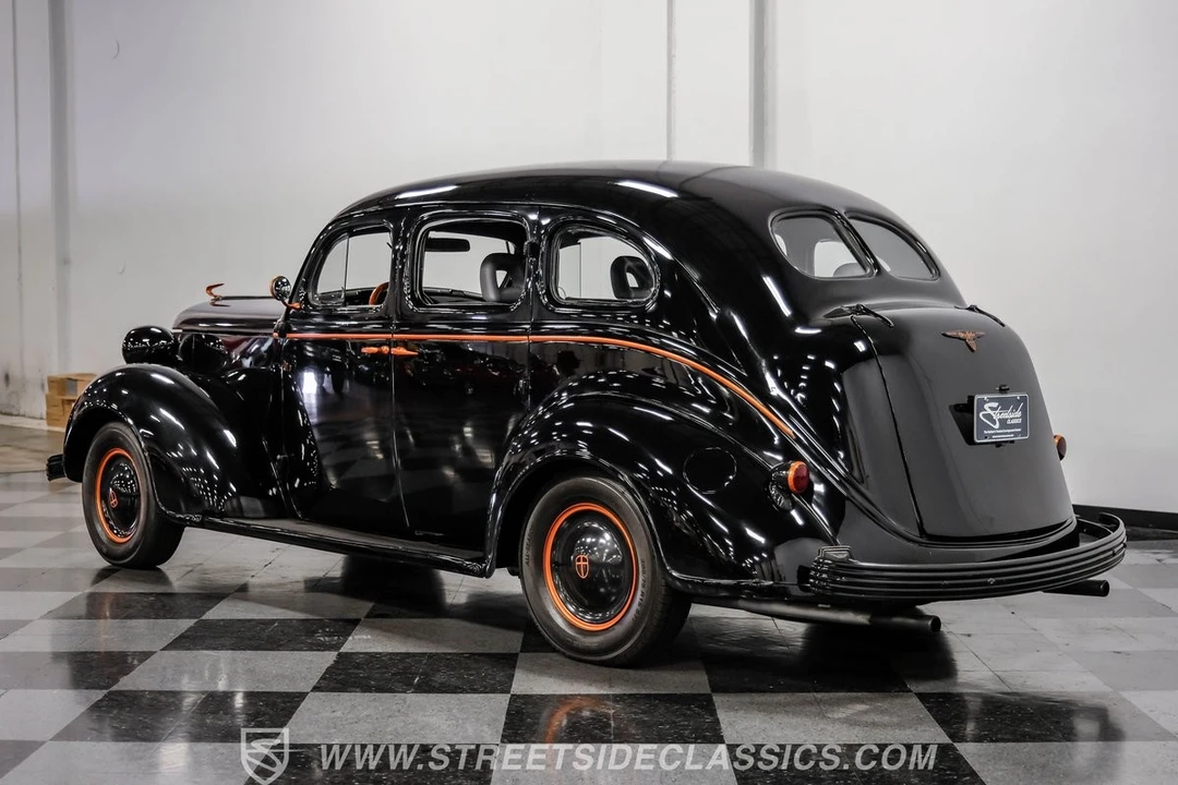 1937 Chrysler - Image 9 of 12
