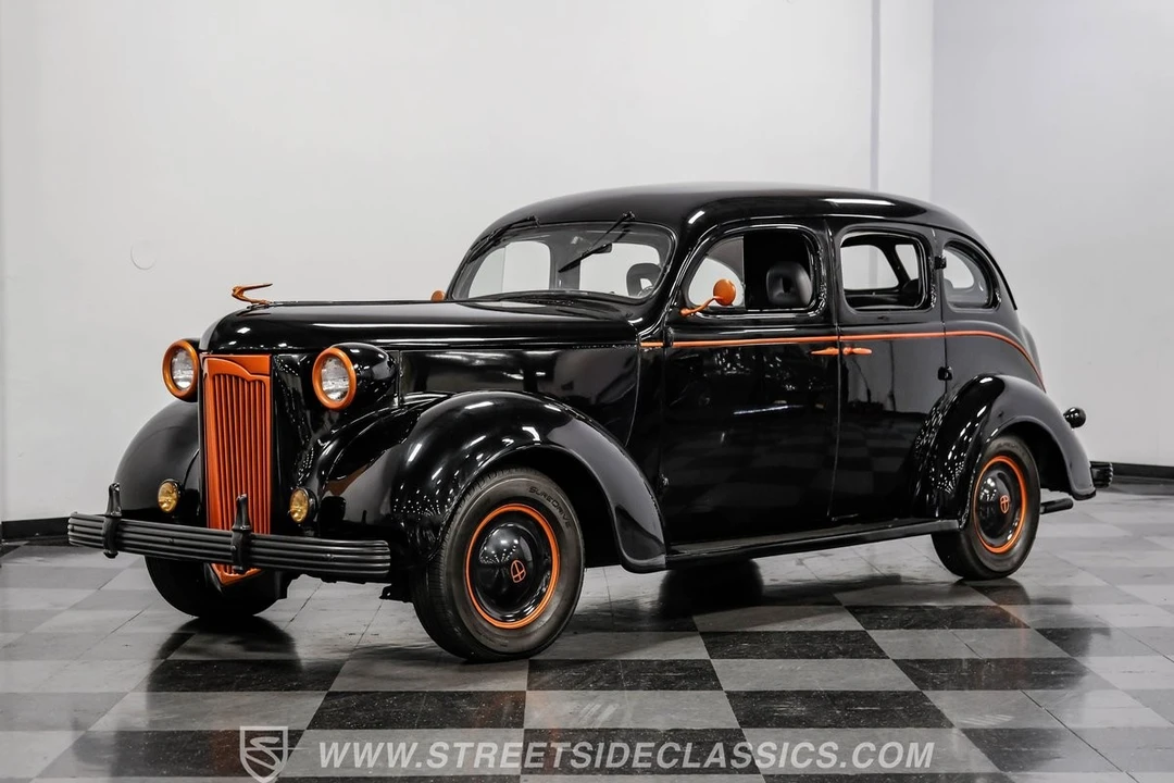 1937 Chrysler - Image 5 of 12