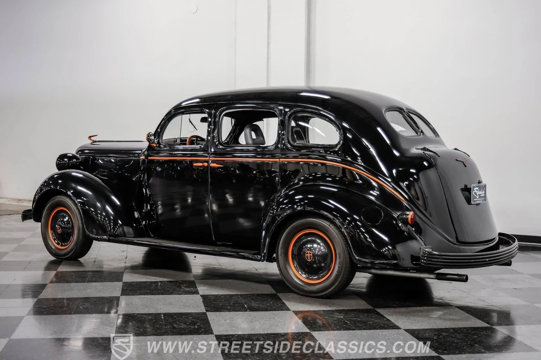 1937 Chrysler - Image 8 of 12