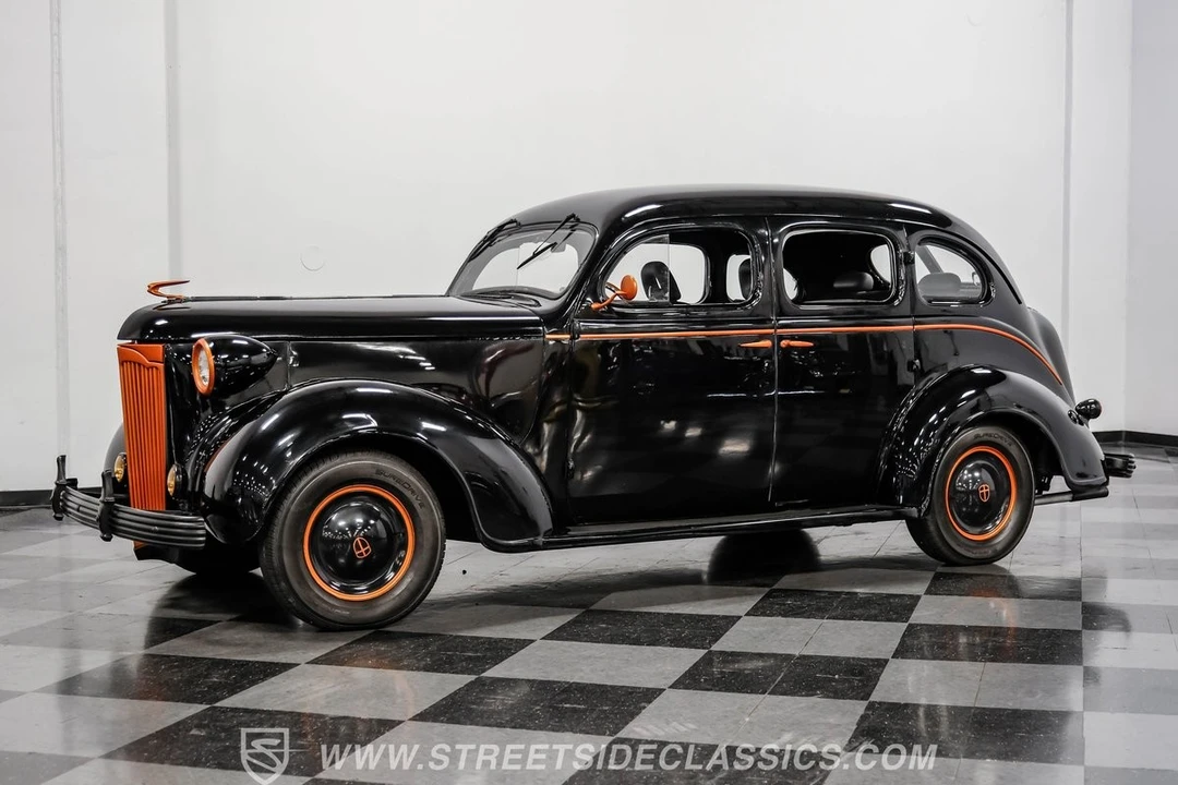 1937 Chrysler - Image 6 of 12