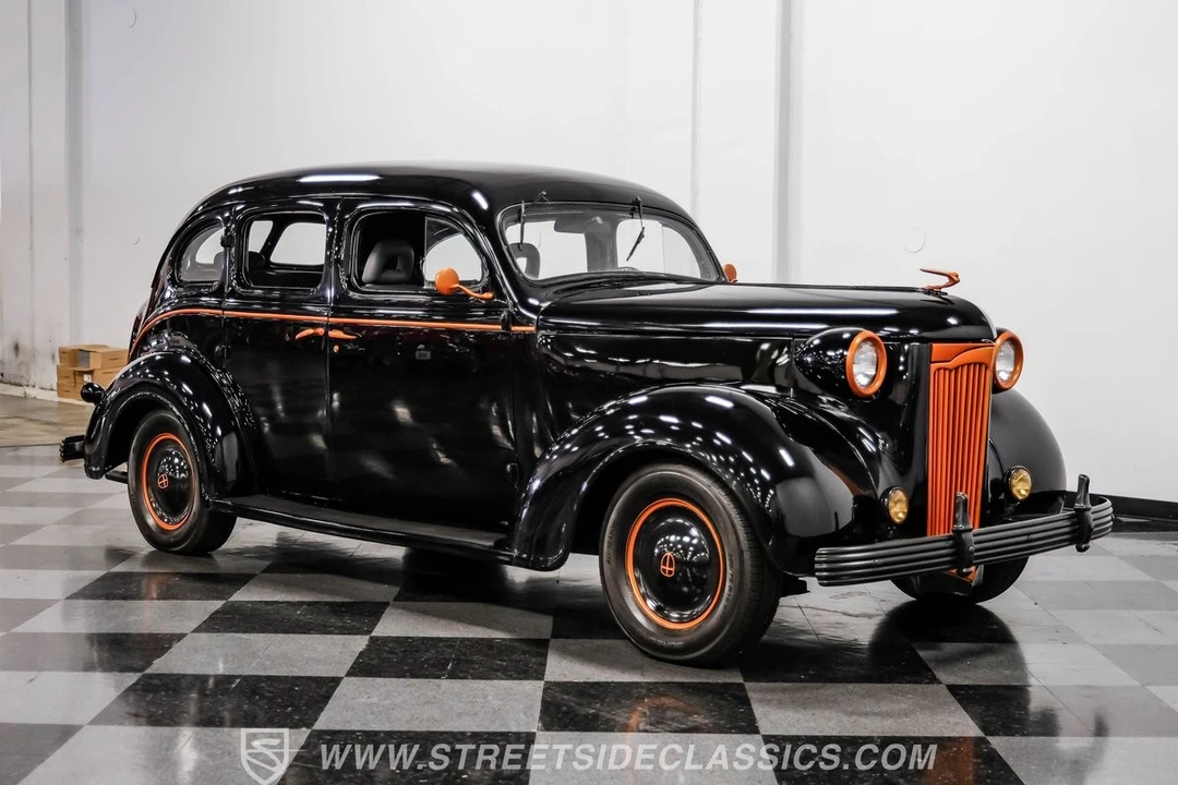 1937 Chrysler Airflow - Image 16 of 21