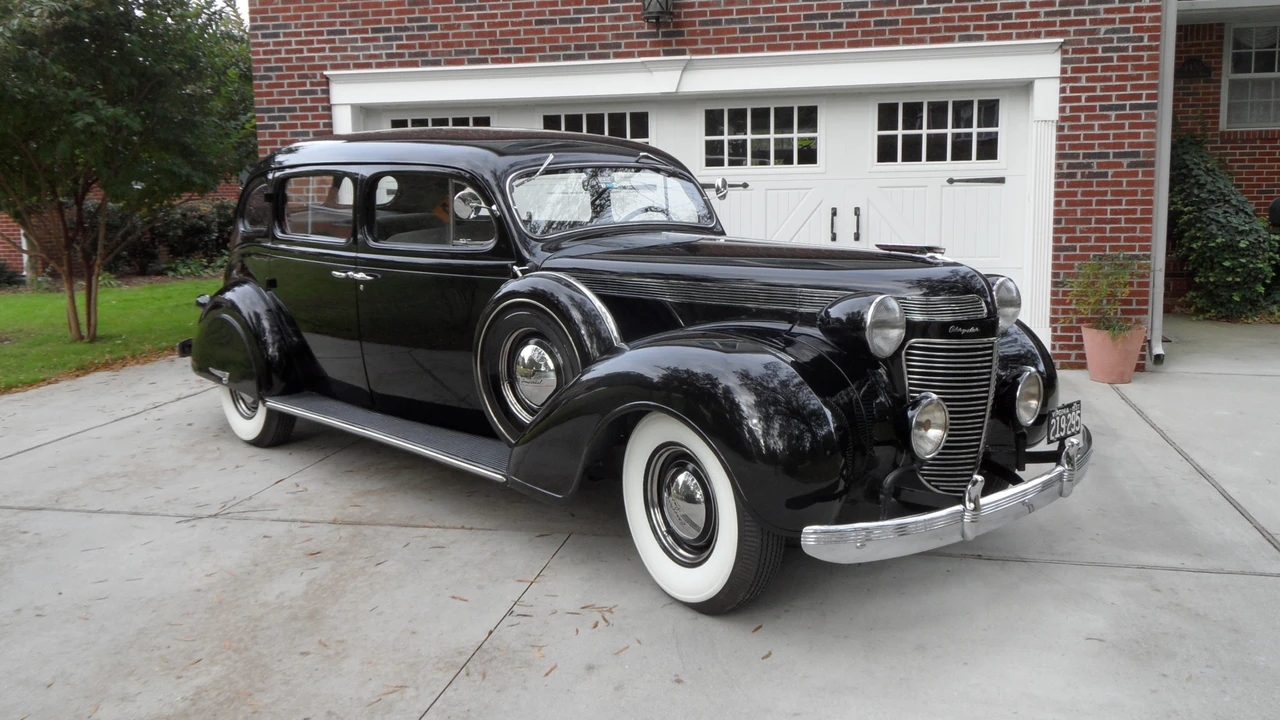 1937 Chrysler Imperial Pre-War - Image 3 of 31