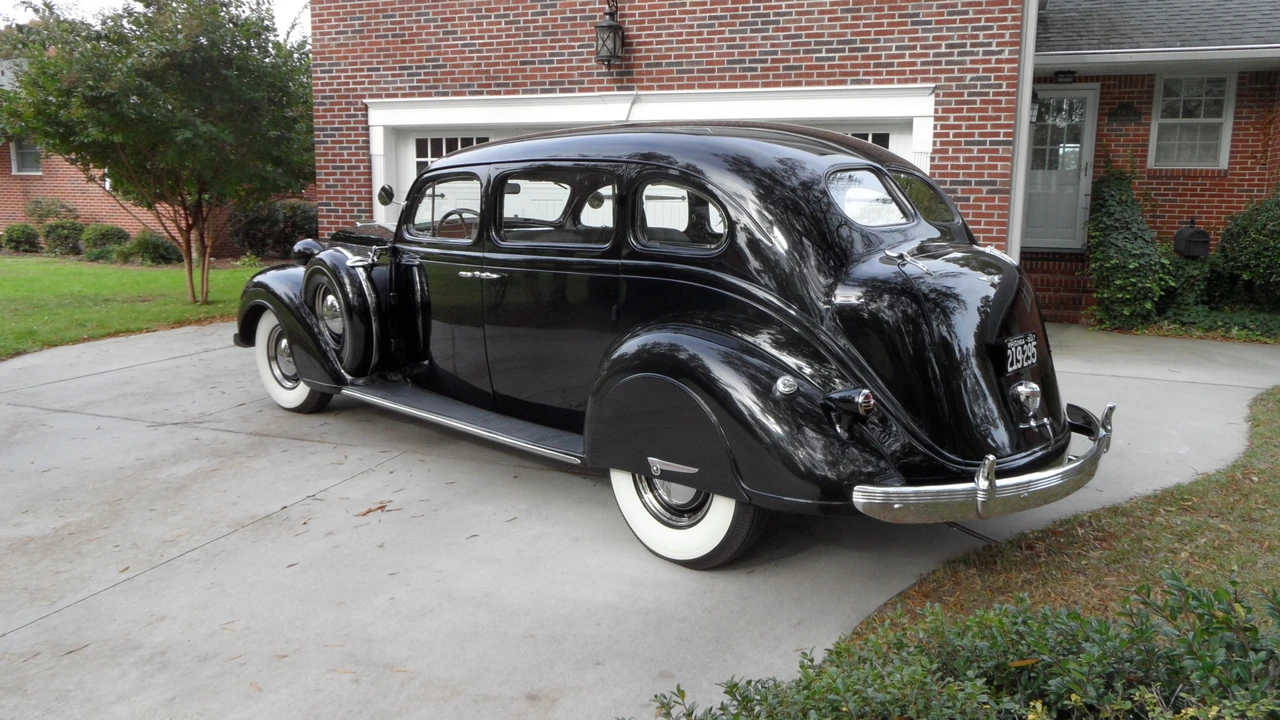 1937 Chrysler Imperial Pre-War - Image 6 of 31