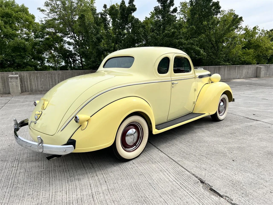 1937 Chrysler - Image 7 of 31