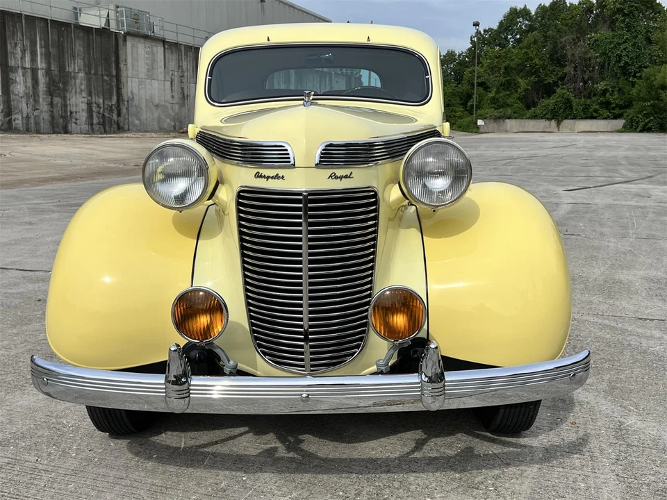 1937 Chrysler - Image 15 of 31