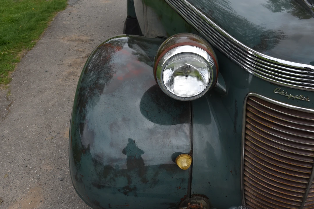 1937 Chrysler - Image 20 of 31