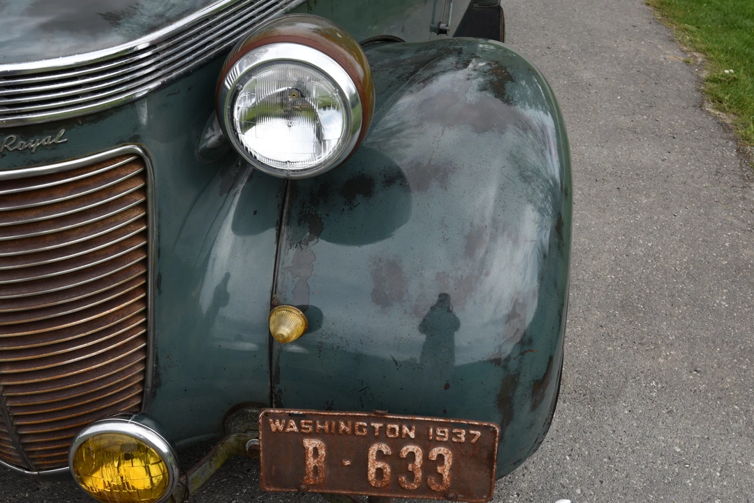 1937 Chrysler - Image 27 of 31
