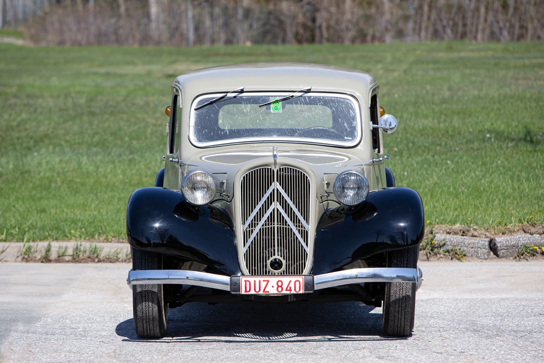 1937 Citroen Traction Avant - Image 2 of 24