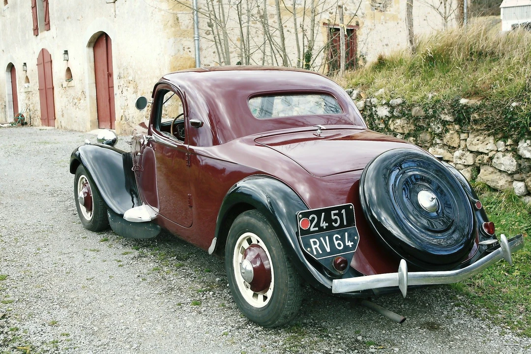 1937 Citroen Traction Avant - Image 10 of 11