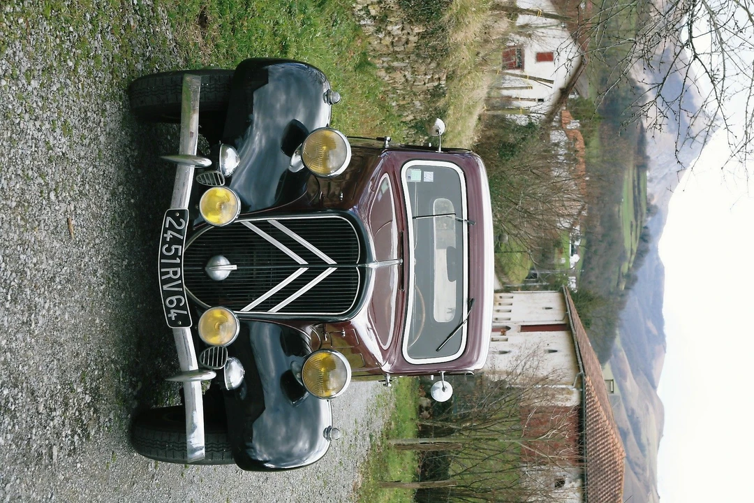 1937 Citroen Traction Avant - Image 8 of 11