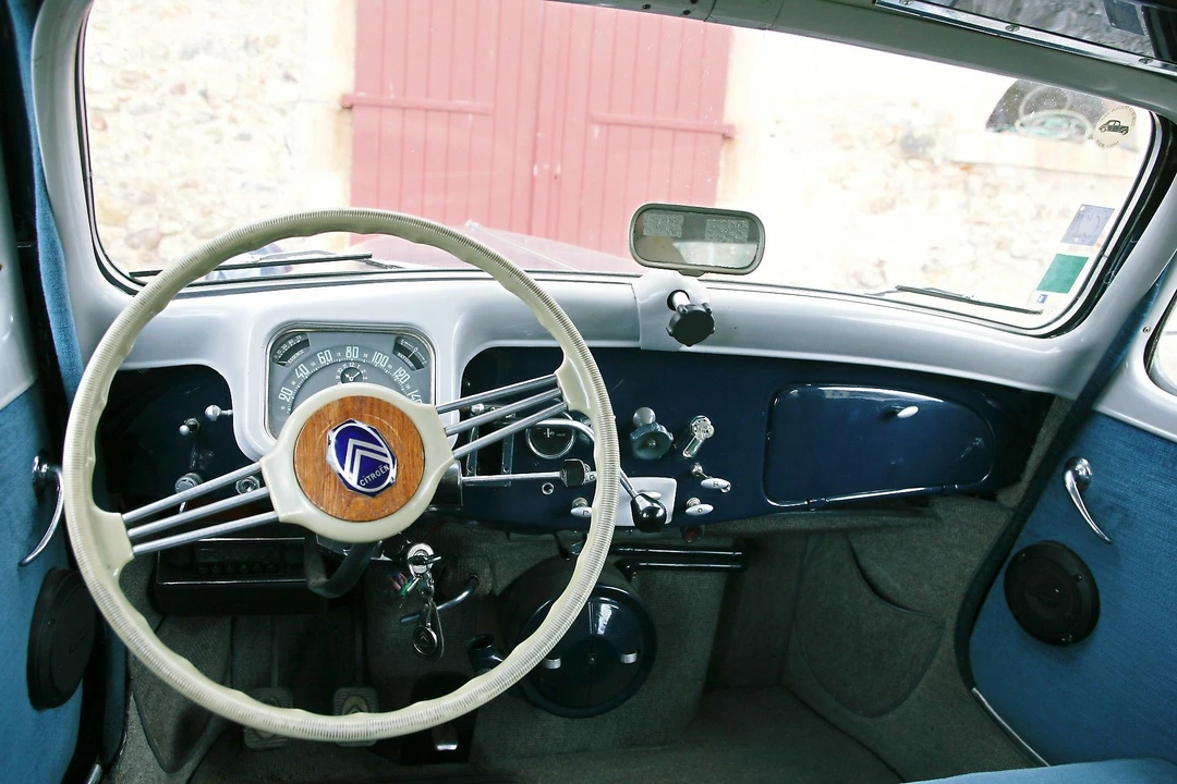 1937 Citroen Traction Avant - Image 11 of 11