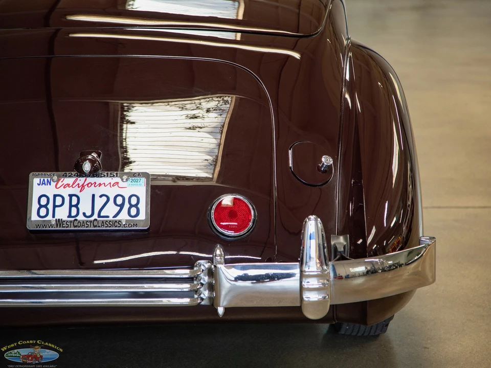 1937 Cord 810 & 812 - Image 21 of 31