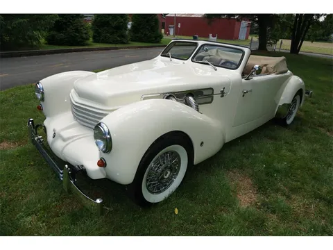 1937 Cord 810 Phaeton Convertible Replica