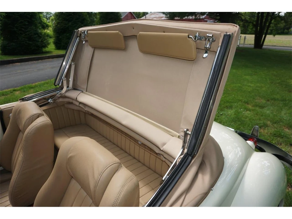 1937 Cord 810 & 812 - Image 12 of 31