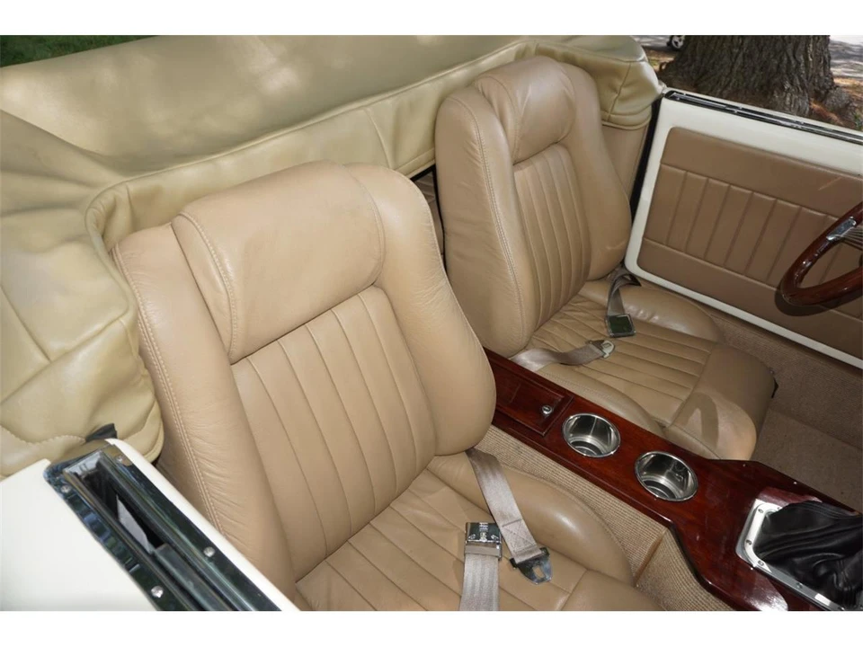 1937 Cord 810 & 812 - Image 30 of 31