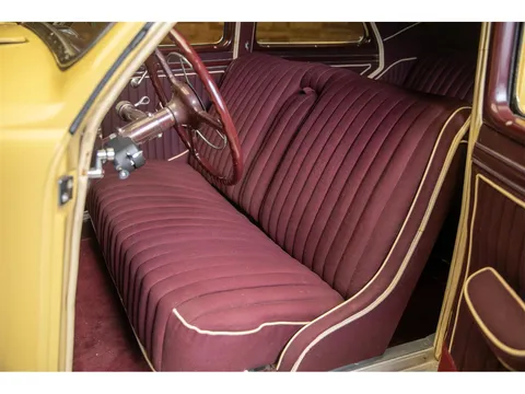 1937 Cord 810 Beverly