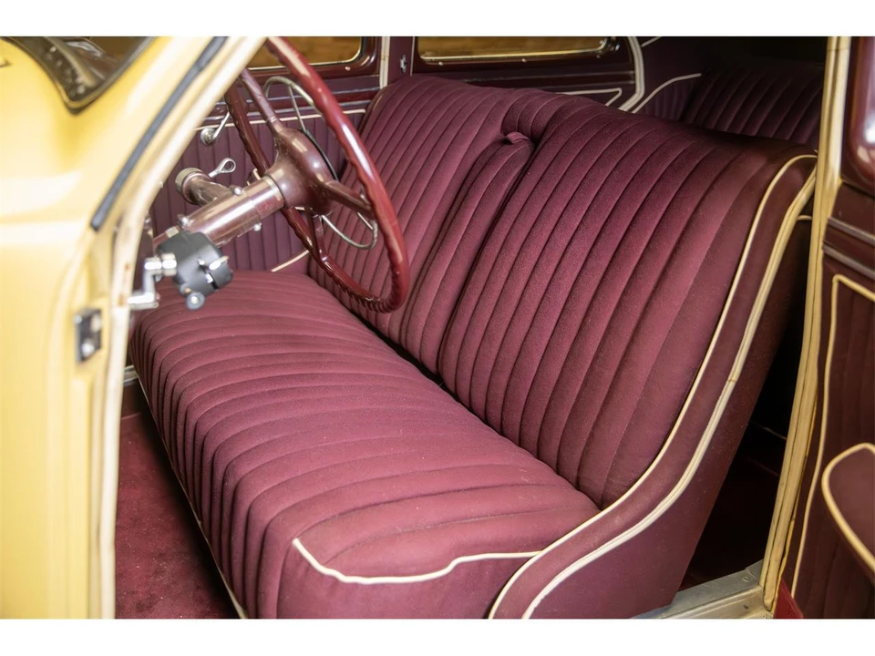1937 Cord 810 & 812 - Image 2 of 4
