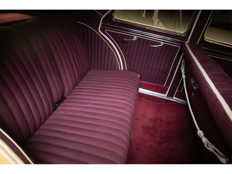1937 Cord 810 & 812 - Image 3 of 4