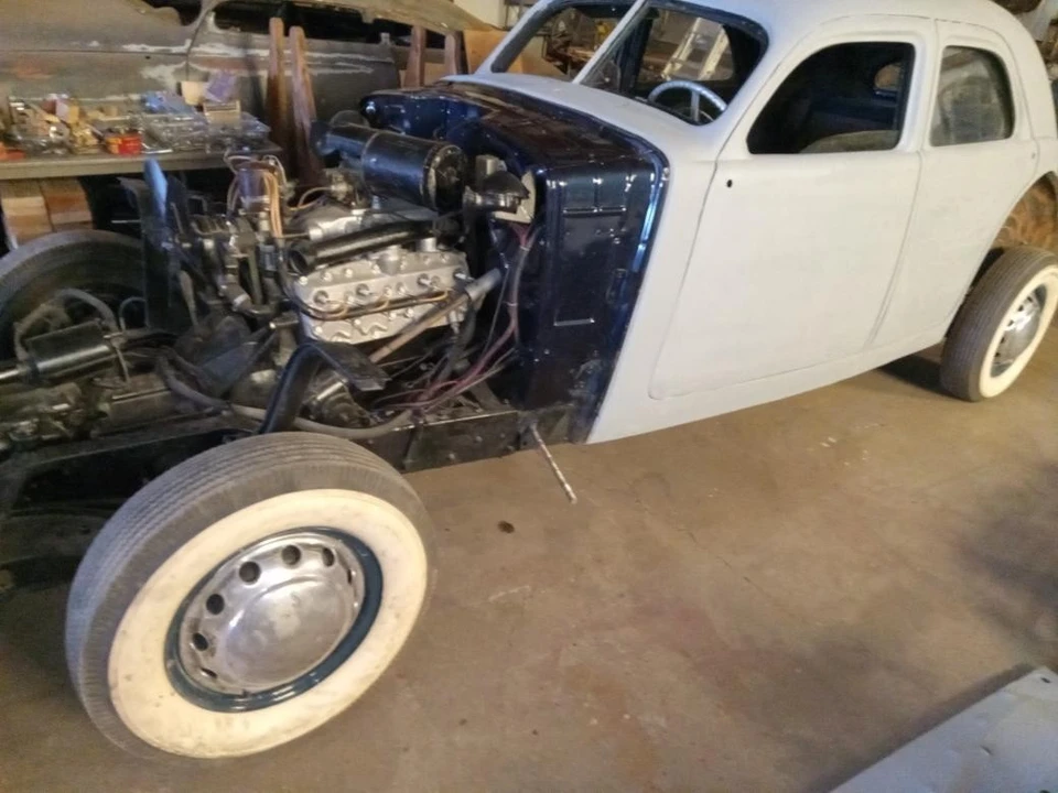 1937 Cord 810 & 812 - Image 16 of 30