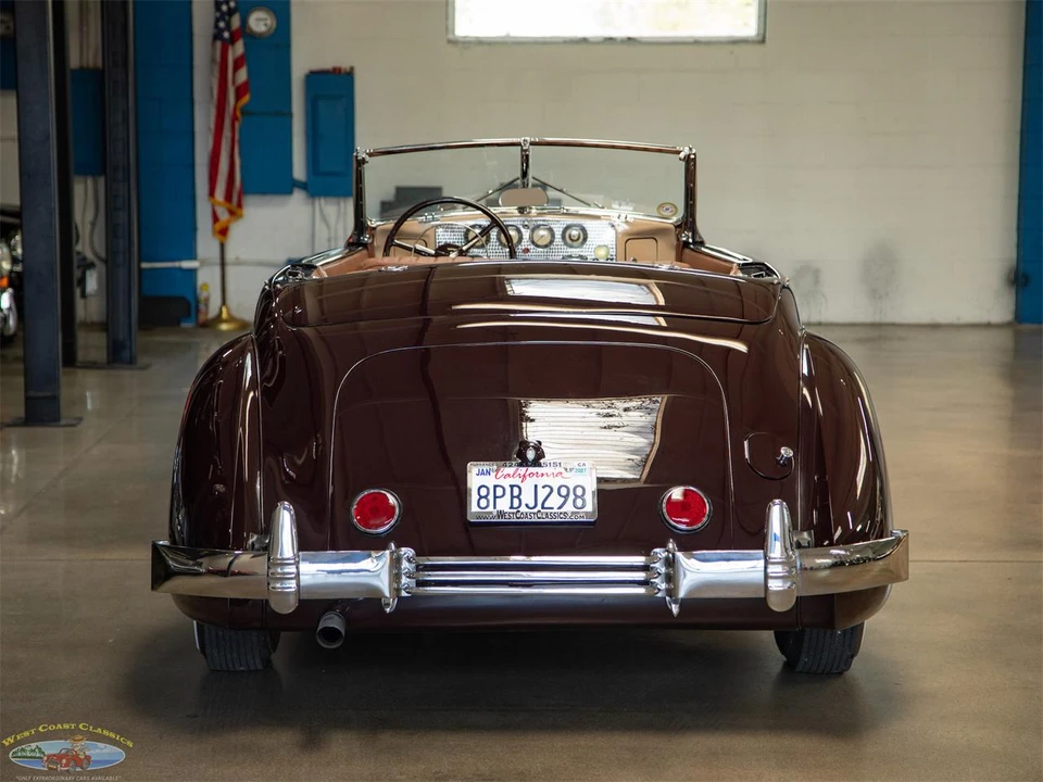 1937 Cord 810 & 812 - Image 17 of 31