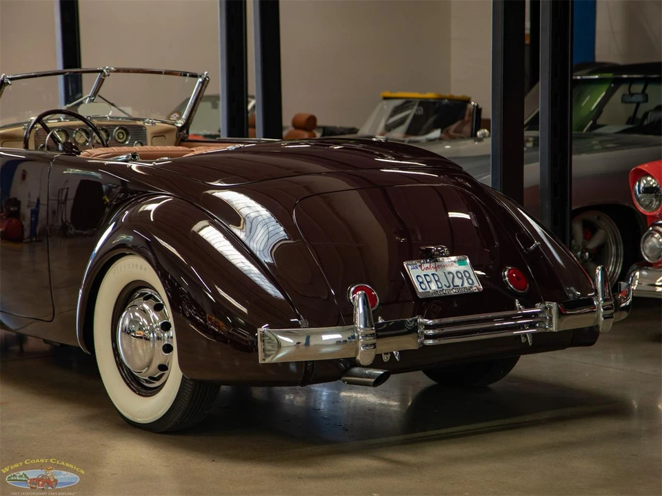 1937 Cord 810 & 812 - Image 23 of 31