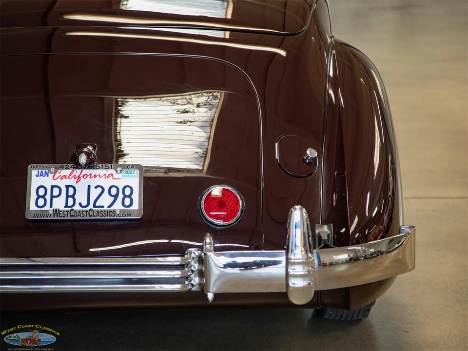 1937 Cord 810 & 812 - Image 20 of 31