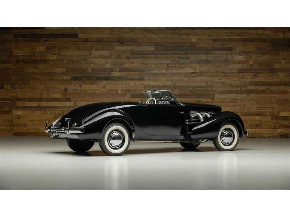 1937 Cord 810 & 812 - Image 4 of 4