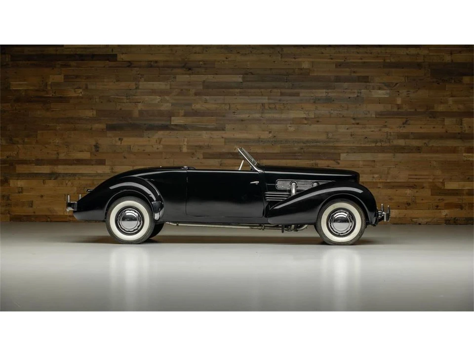 1937 Cord 810 & 812 - Image 2 of 4
