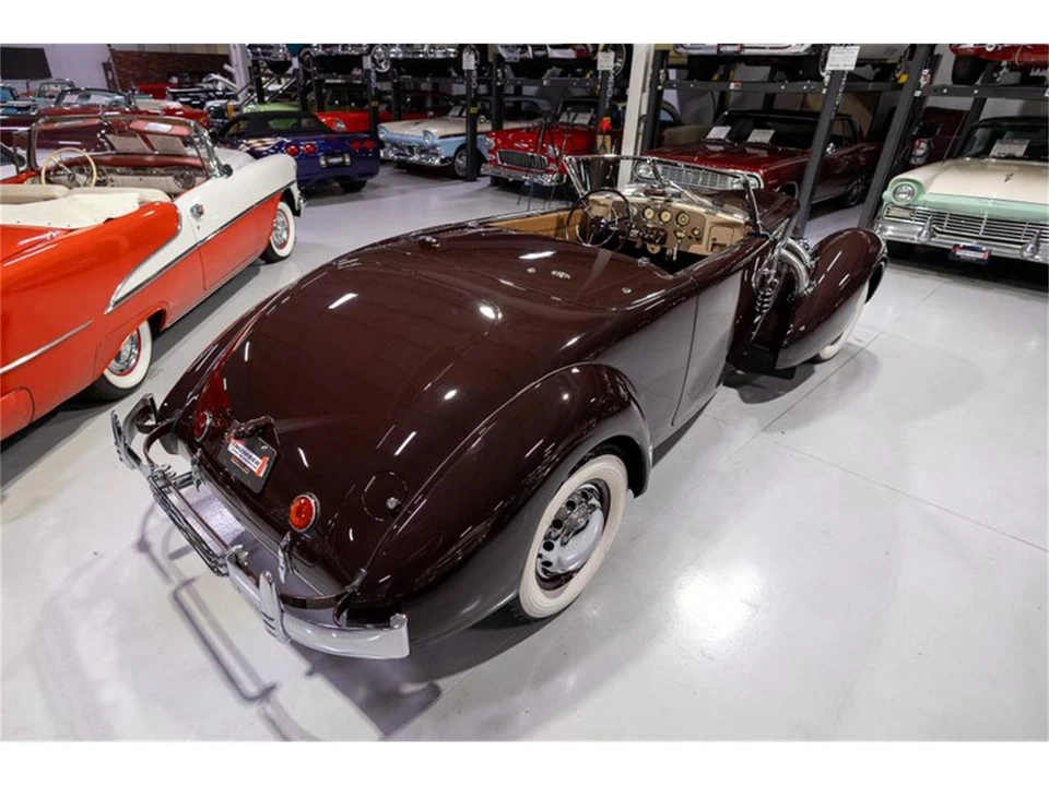 1937 Cord 810 & 812 - Image 7 of 31