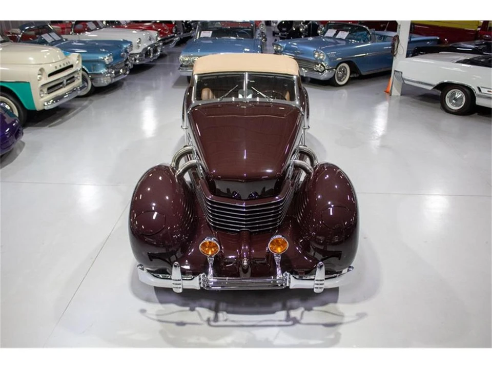 1937 Cord 810 & 812 - Image 12 of 31