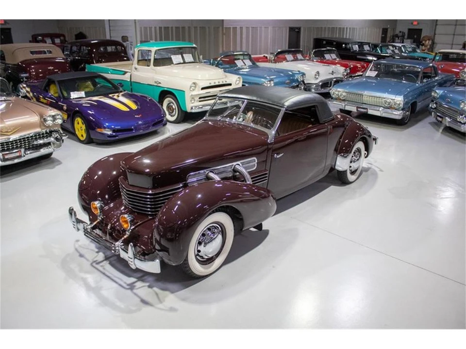 1937 Cord 810 & 812 - Image 19 of 31