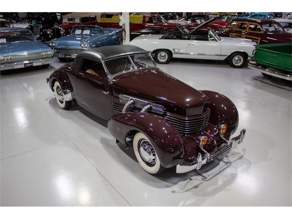 1937 Cord 810 & 812 - Image 21 of 31