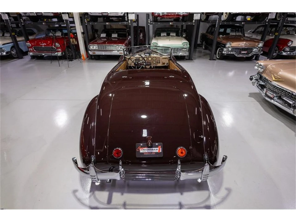 1937 Cord 810 & 812 - Image 8 of 31