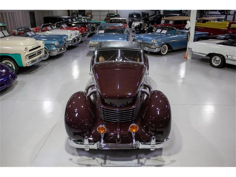 1937 Cord 810 & 812 - Image 20 of 31