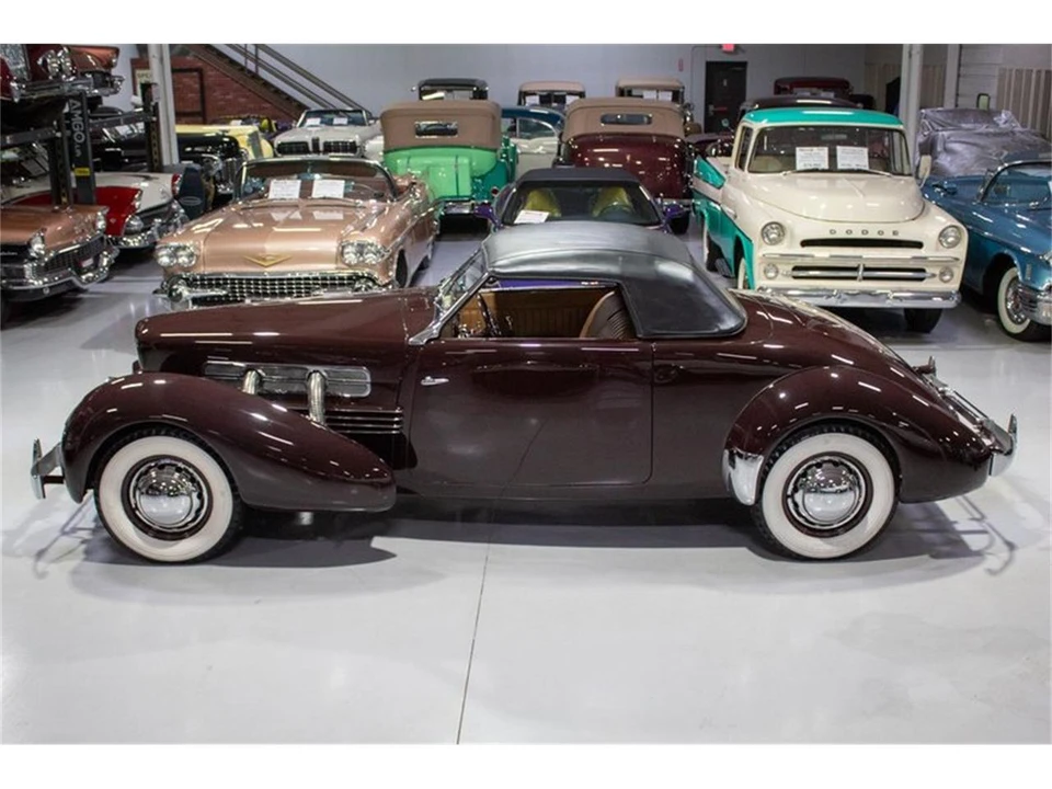 1937 Cord 810 & 812 - Image 26 of 31