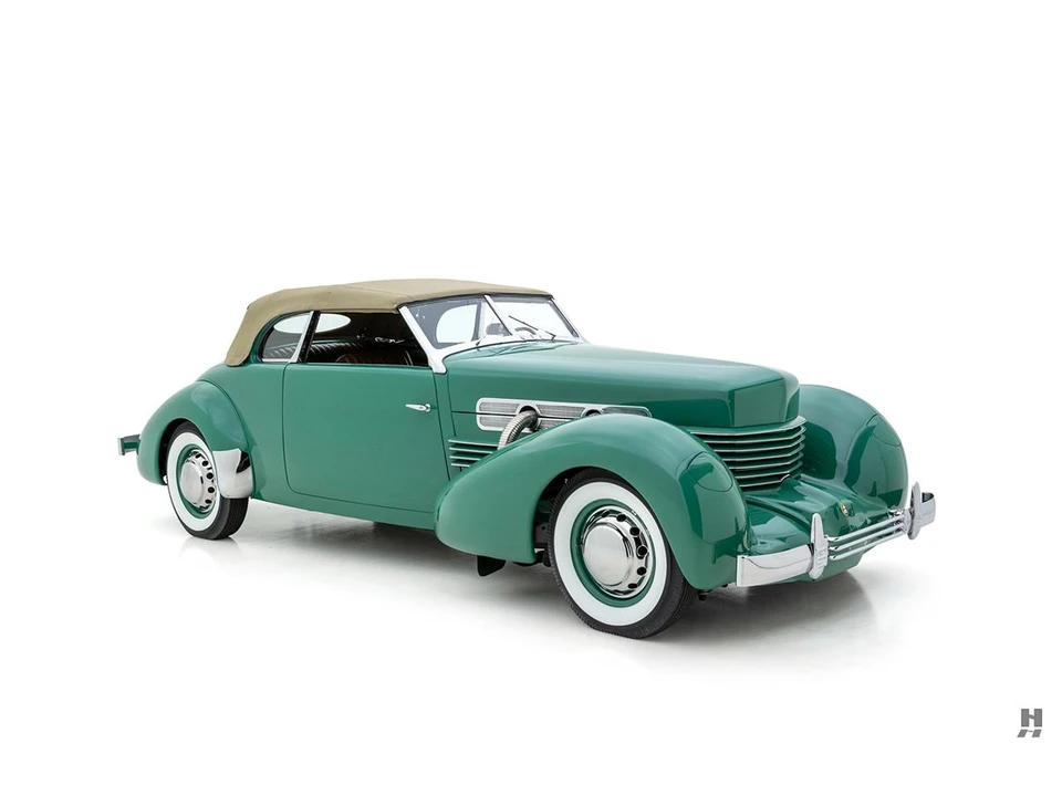 1937 Cord 810 & 812 - Image 2 of 31