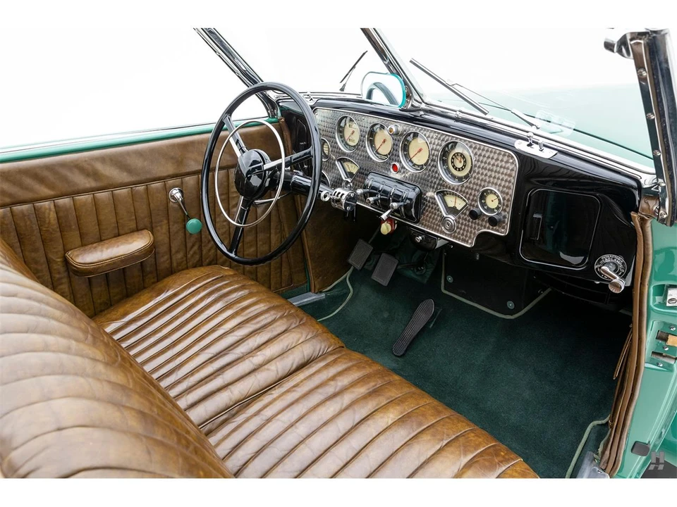 1937 Cord 810 & 812 - Image 11 of 31