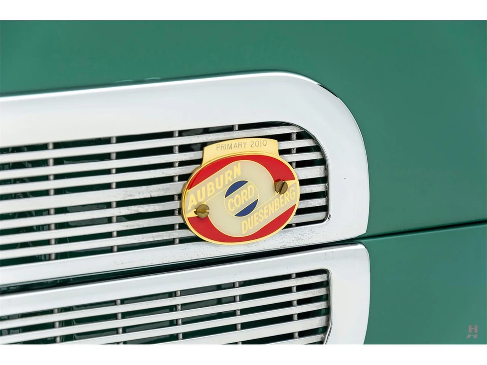 1937 Cord 810 & 812 - Image 22 of 31