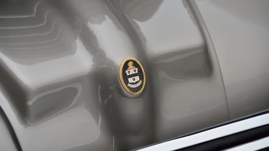 1937 Cord 810 & 812 - Image 10 of 31