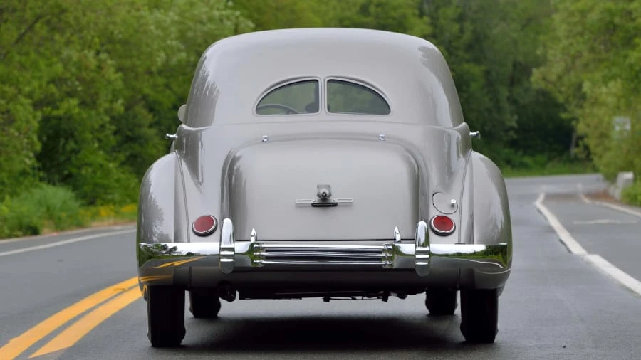 1937 Cord 810 & 812 - Image 20 of 31