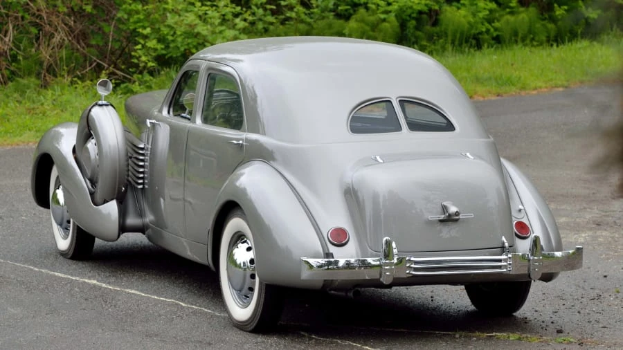 1937 Cord 810 & 812 - Image 23 of 31