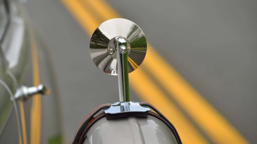 1937 Cord 810 & 812 - Image 30 of 31